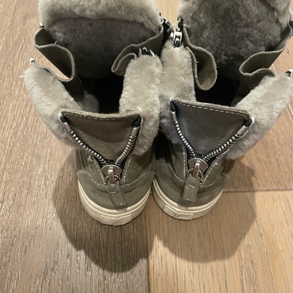 Giuseppe Zanotti size 9 sneakers lined with fur - Picture 5 of 7